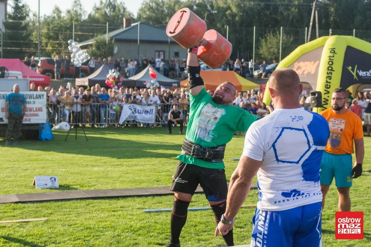 Dożynki na gminnym stadionie w Wąsewie z wieloma atrakcjami (zdjęcia, wideo)