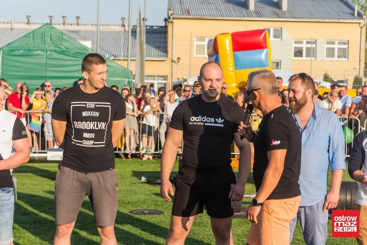 Dożynki na gminnym stadionie w Wąsewie z wieloma atrakcjami (zdjęcia, wideo)