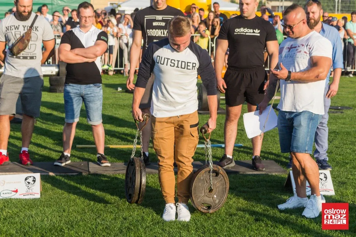 Dożynki na gminnym stadionie w Wąsewie z wieloma atrakcjami (zdjęcia, wideo)