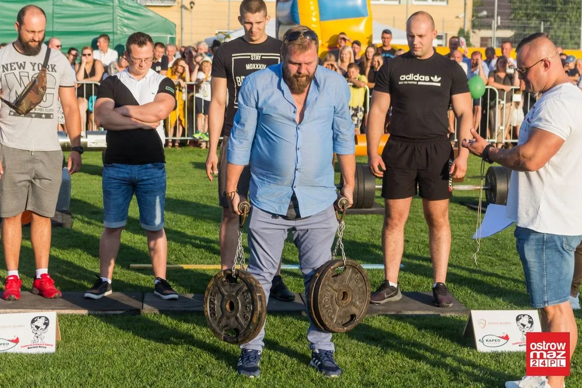 Dożynki na gminnym stadionie w Wąsewie z wieloma atrakcjami (zdjęcia, wideo)