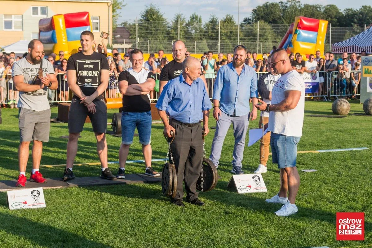 Dożynki na gminnym stadionie w Wąsewie z wieloma atrakcjami (zdjęcia, wideo)