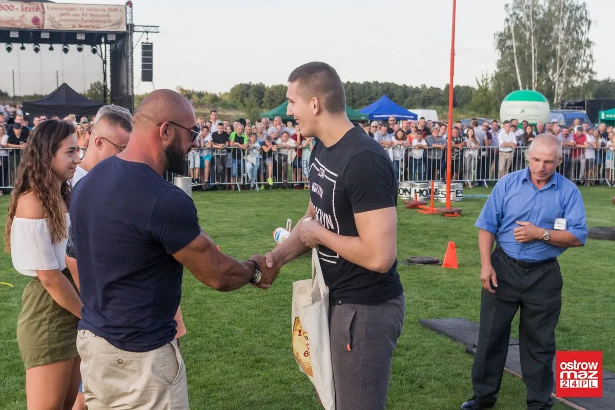 Dożynki na gminnym stadionie w Wąsewie z wieloma atrakcjami (zdjęcia, wideo)