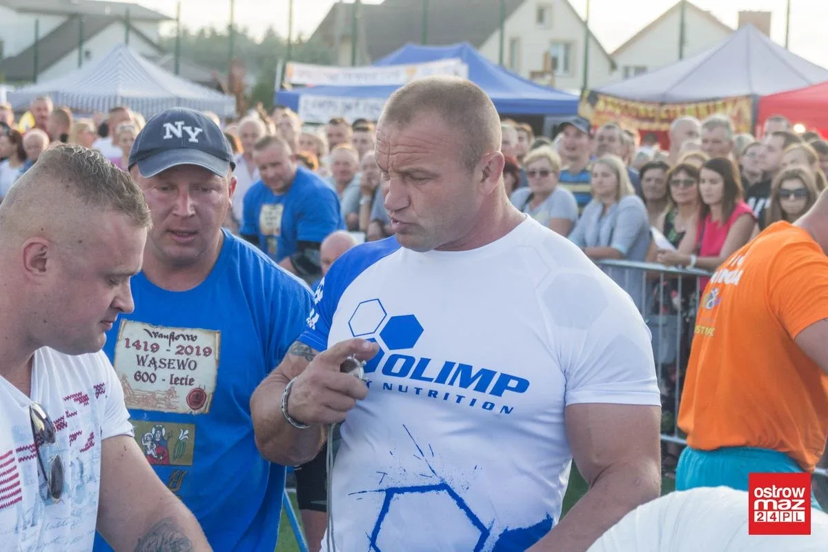 Dożynki na gminnym stadionie w Wąsewie z wieloma atrakcjami (zdjęcia, wideo)
