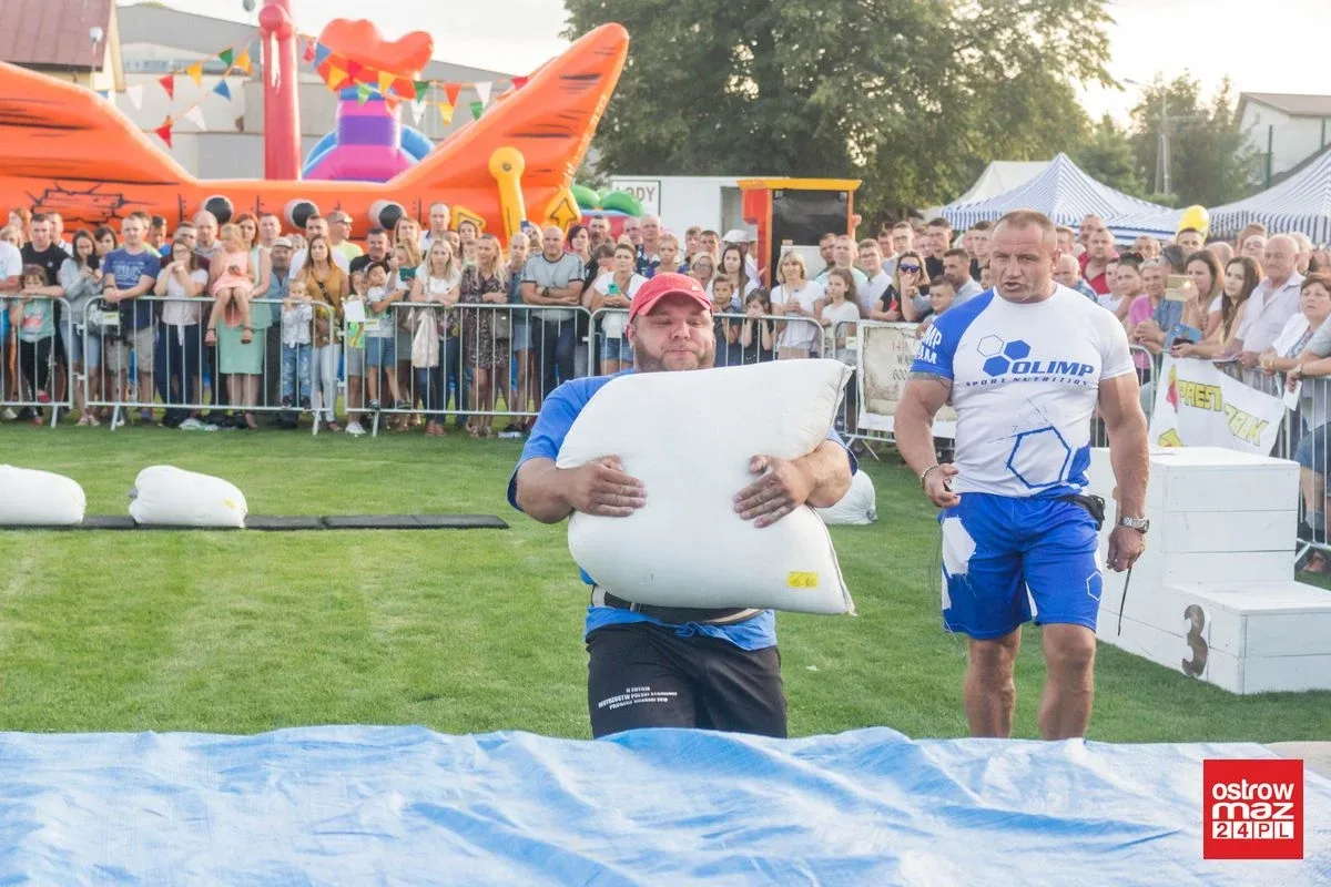 Dożynki na gminnym stadionie w Wąsewie z wieloma atrakcjami (zdjęcia, wideo)