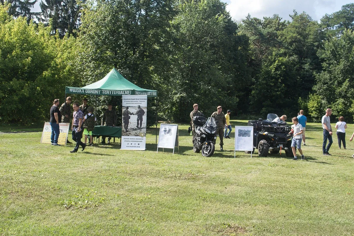 Piknik militarny z okazji Święta Wojska Polskiego (zdjęcia)