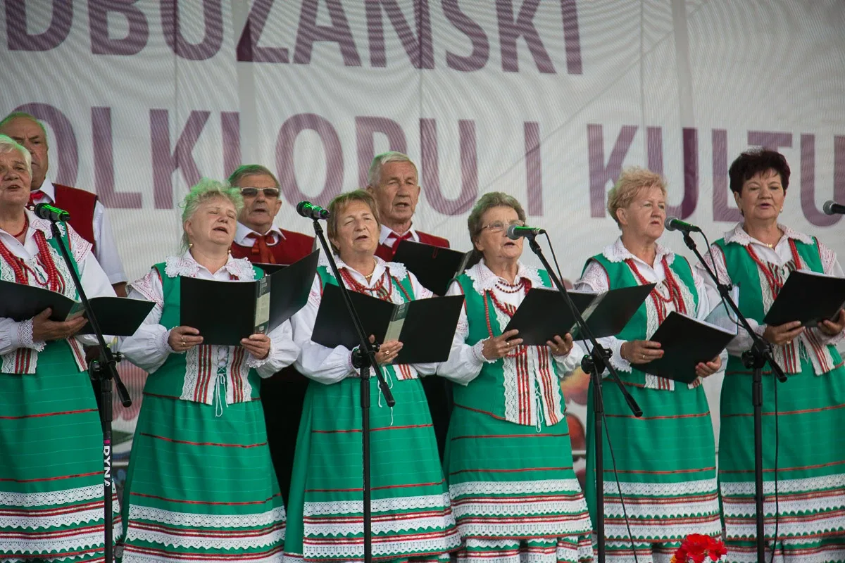 "Oberek" z Wyszkowa zwyciężył w Nadbużańskim Festiwalu Folkloru i Kultury (zdjęcia, wideo)