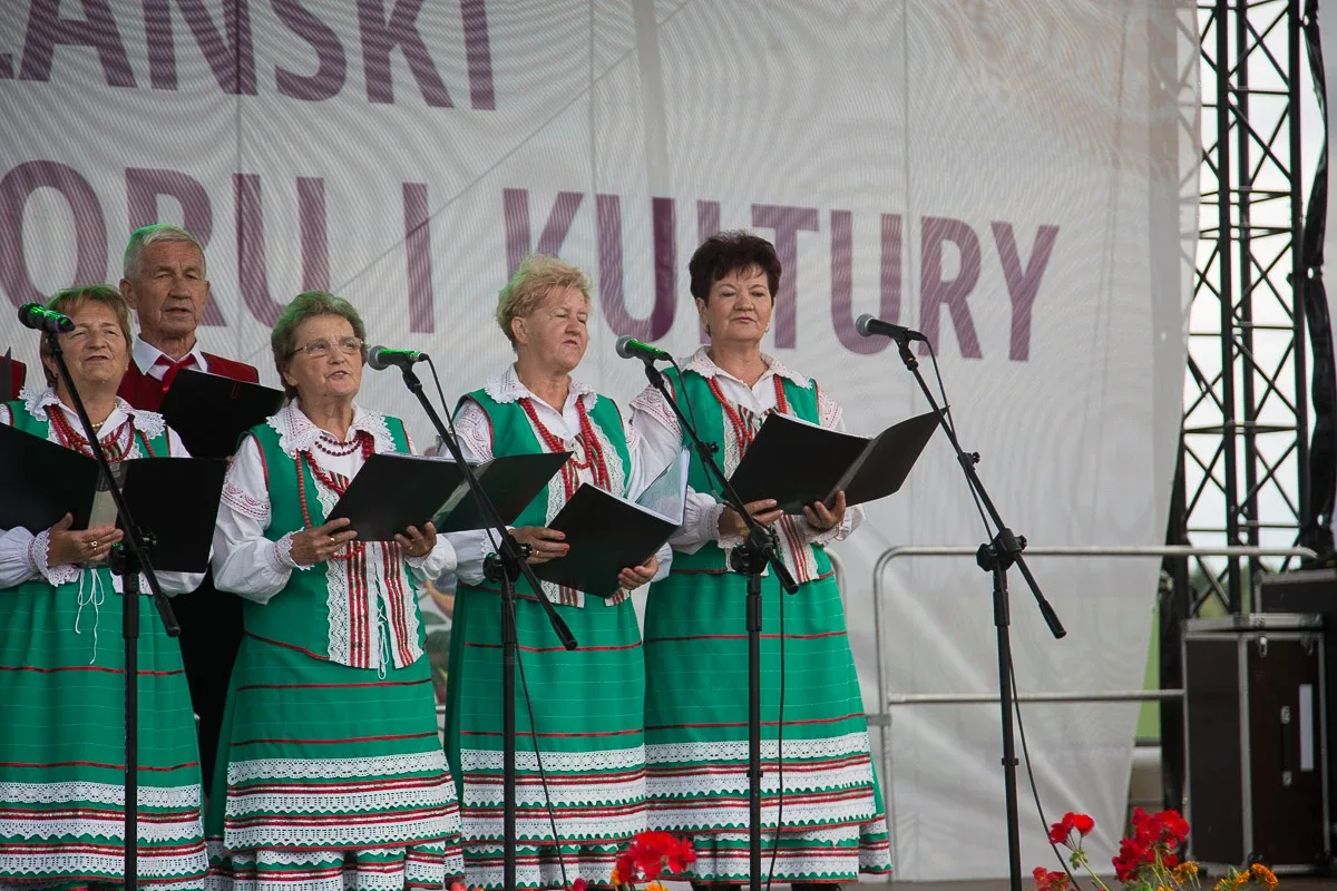 "Oberek" z Wyszkowa zwyciężył w Nadbużańskim Festiwalu Folkloru i Kultury (zdjęcia, wideo)
