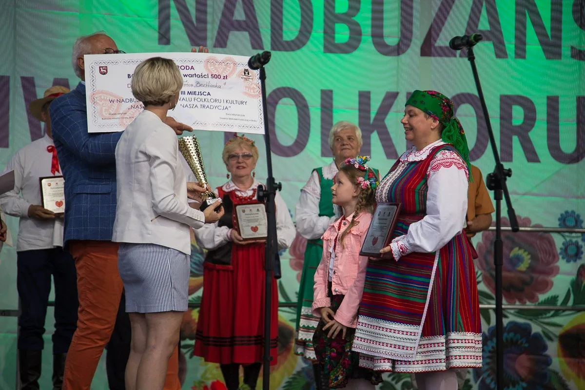 "Oberek" z Wyszkowa zwyciężył w Nadbużańskim Festiwalu Folkloru i Kultury (zdjęcia, wideo)