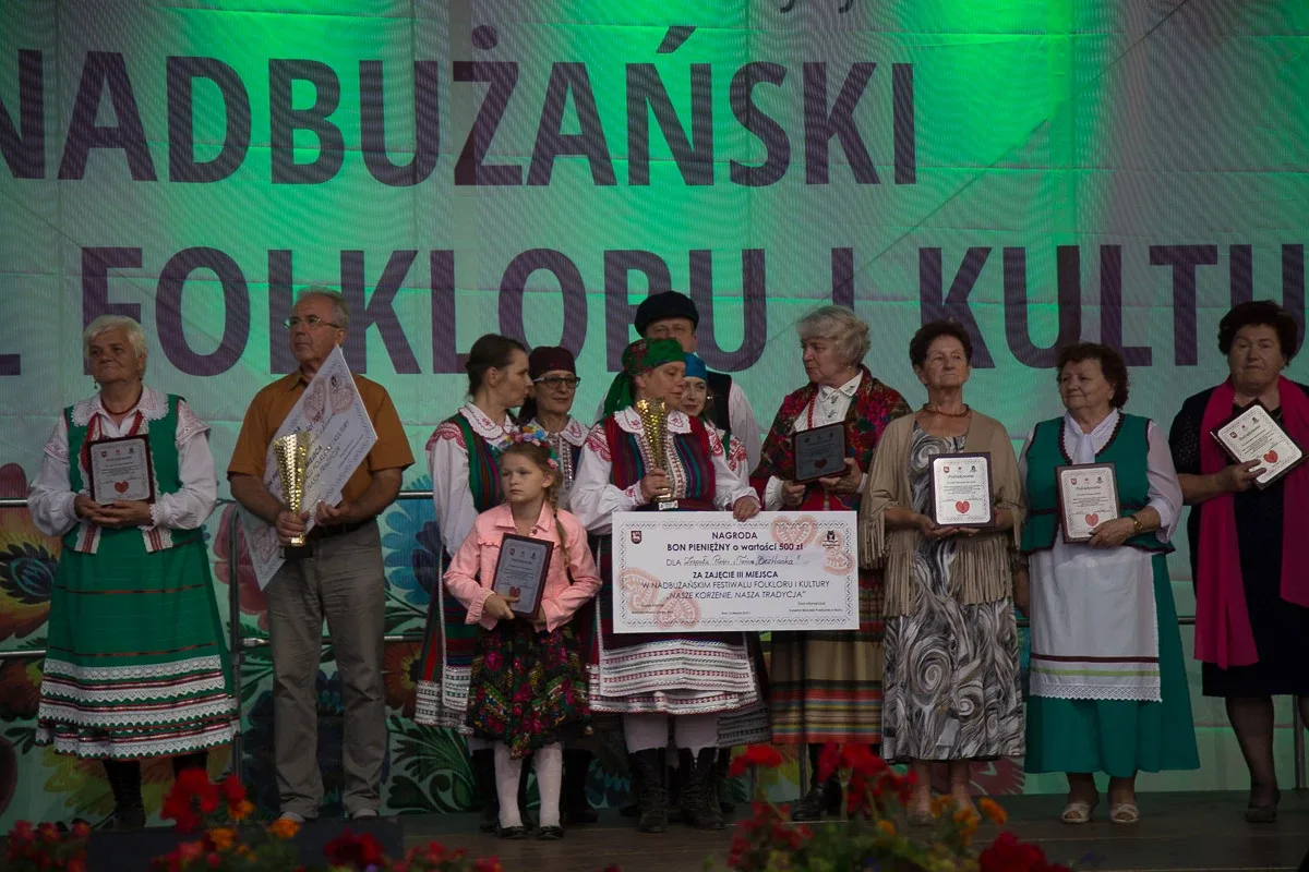 "Oberek" z Wyszkowa zwyciężył w Nadbużańskim Festiwalu Folkloru i Kultury (zdjęcia, wideo)