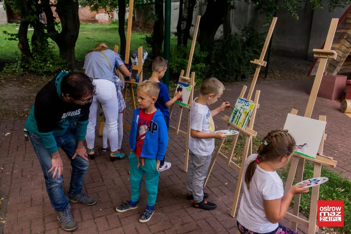 Warsztaty malarskie z Arturem Sobotką (zdjęcia)