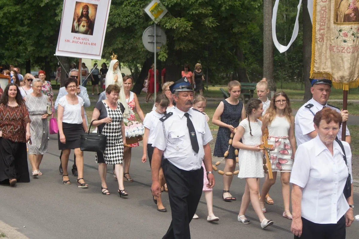 Procesja Bożego Ciała w parafii pw. św. Jozafata (zdjęcia)