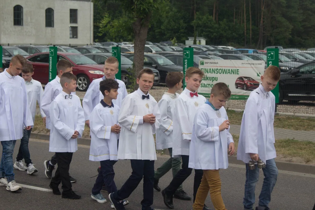 Procesja Bożego Ciała w parafii pw. Opatrzności Bożej (zdjęcia, wideo)