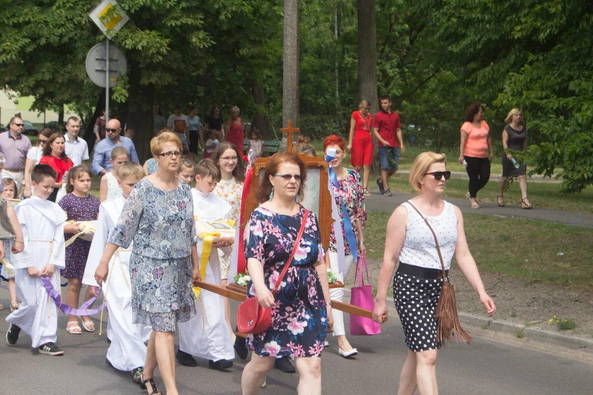 Procesja Bożego Ciała w parafii pw. św. Jozafata (zdjęcia)
