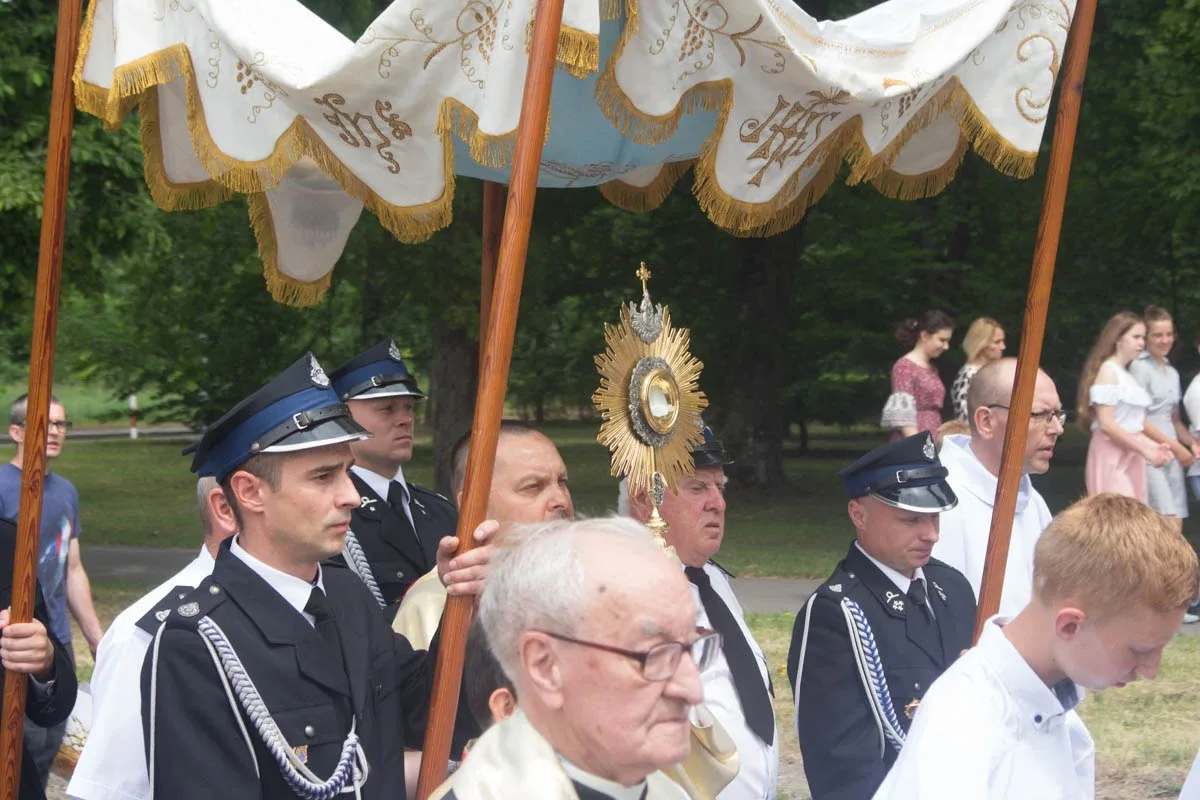 Procesja Bożego Ciała w parafii pw. św. Jozafata (zdjęcia)