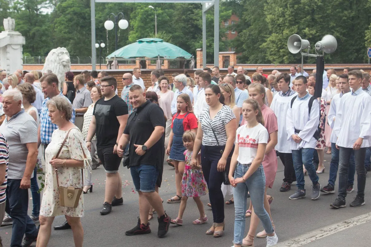 Procesja Bożego Ciała w parafii pw. św. Jozafata (zdjęcia)
