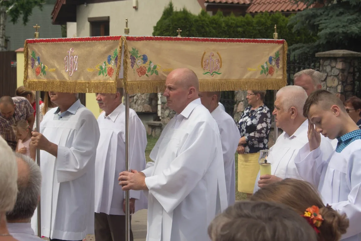 Procesja Bożego Ciała w parafii pw. Opatrzności Bożej (zdjęcia, wideo)