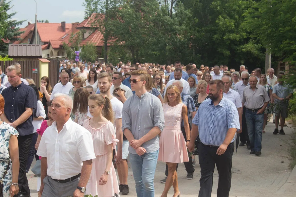 Procesja Bożego Ciała w parafii pw. Opatrzności Bożej (zdjęcia, wideo)