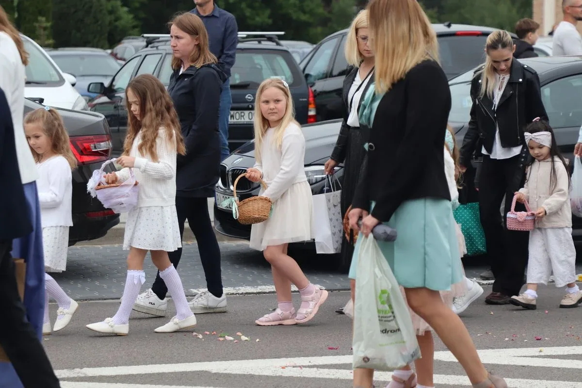 Procesja Bożego Ciała w parafii pw. Opatrzności Bożej (zdjęcia)