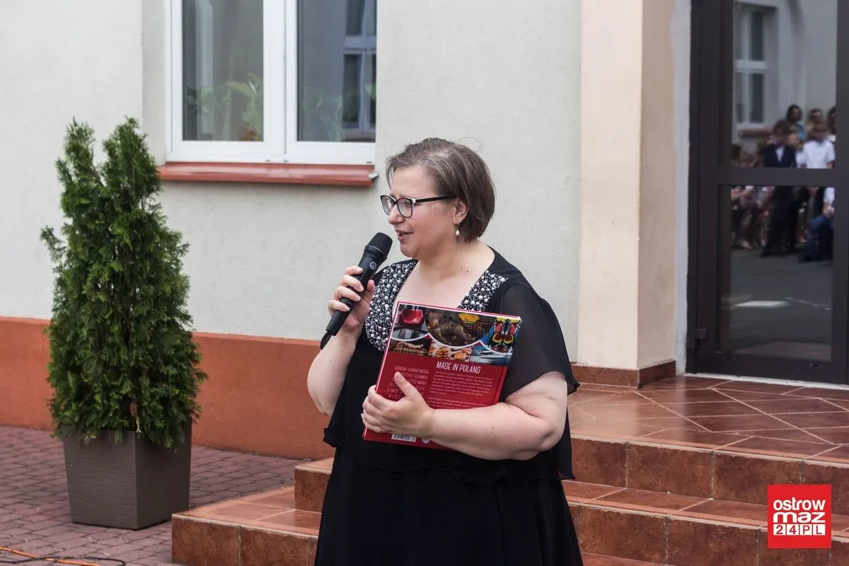 "Jedynka" odpoczywa. Uczniowie zakończyli rok szkolny (zdjęcia)