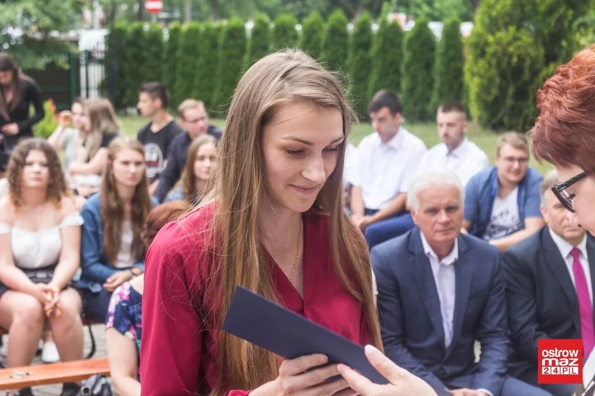 Uczniowie "Rubinka" rozpoczęli wakacje (zdjęcia)