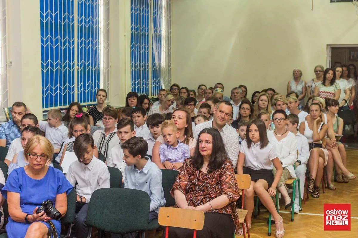 Już wakacje! Zakończenie roku szkolnego w "czwórce" (zdjęcia)