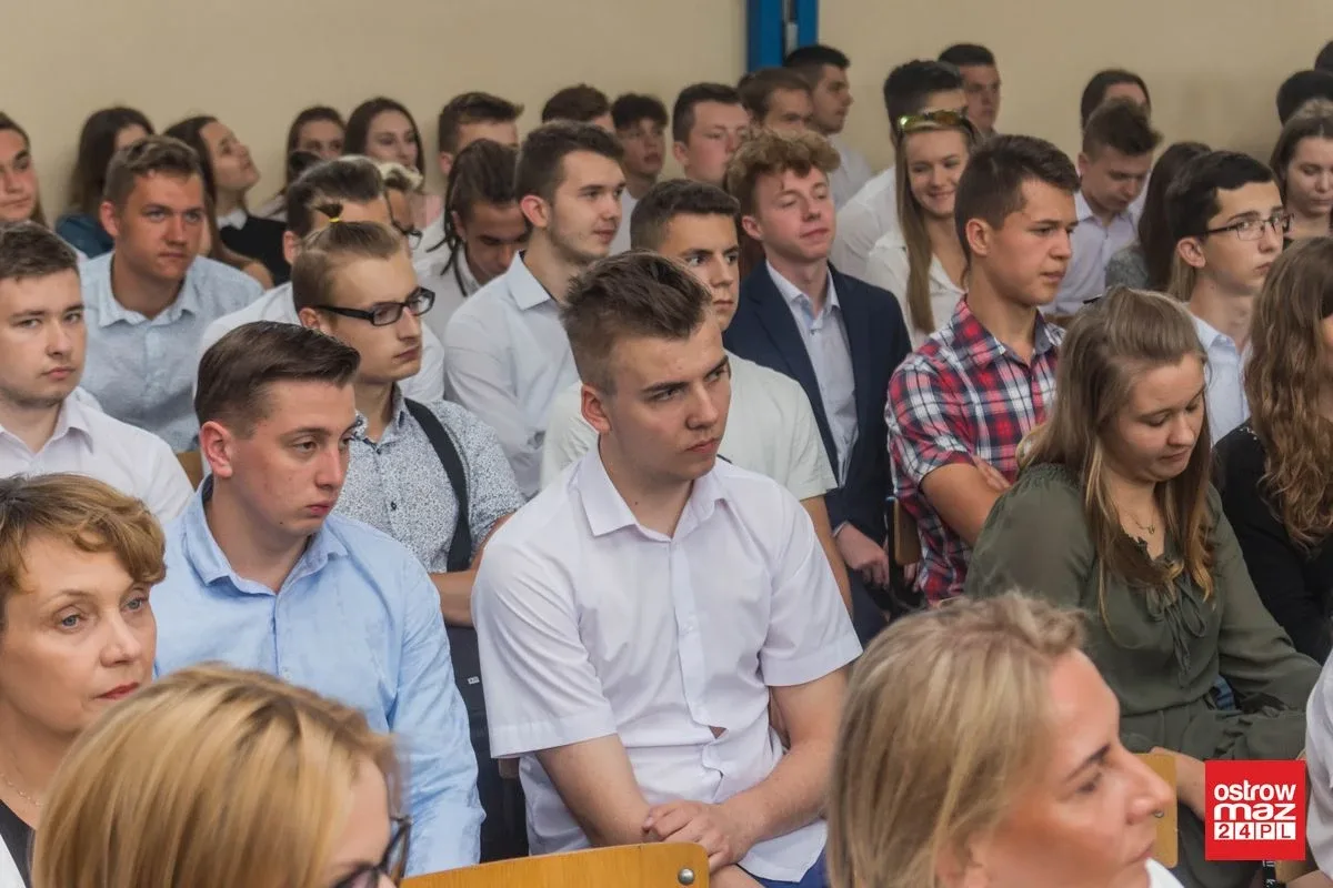 Uczniowie "Ekonomika" zakończyli rok szkolny (zdjęcia)