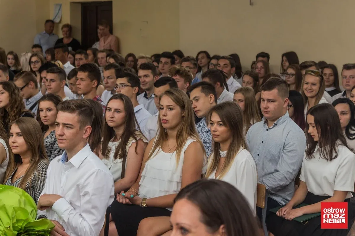 Uczniowie "Ekonomika" zakończyli rok szkolny (zdjęcia)