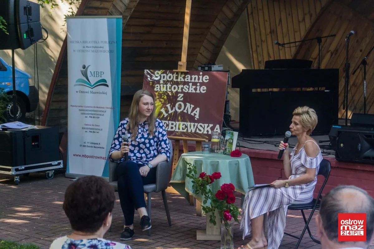 Piknik z książką: letni ogród biblioteki tętnił życiem (zdjęcia, wideo)