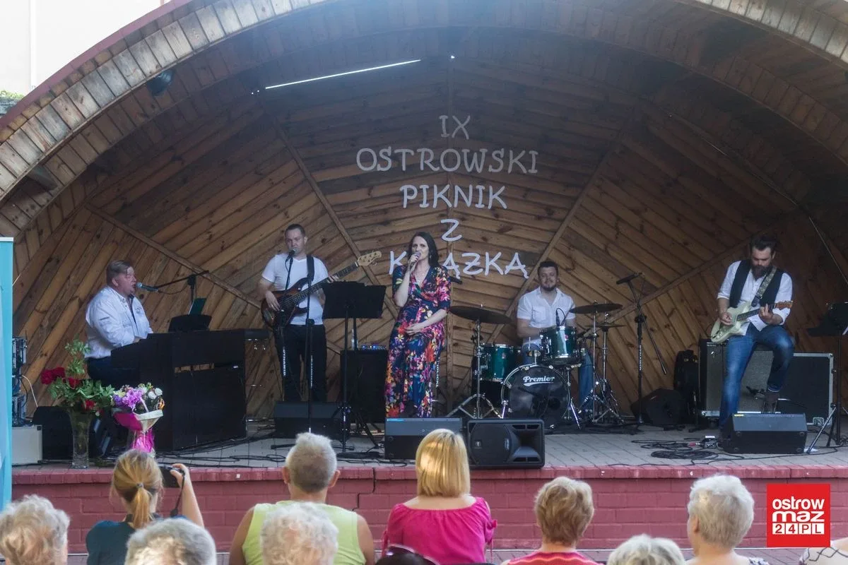 Piknik z książką: letni ogród biblioteki tętnił życiem (zdjęcia, wideo)