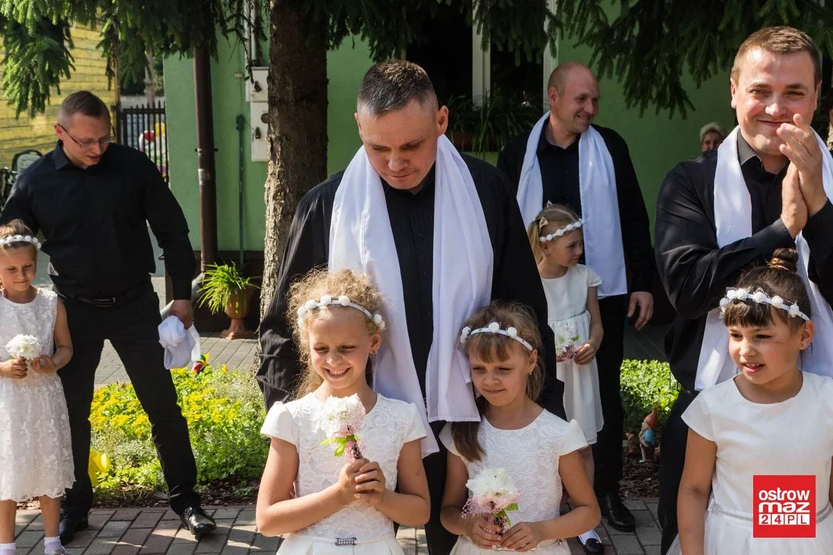Dziewczynki zatańczyły z tatusiami. Piknik rodzinny w MP nr 1 (zdjęcia, wideo)