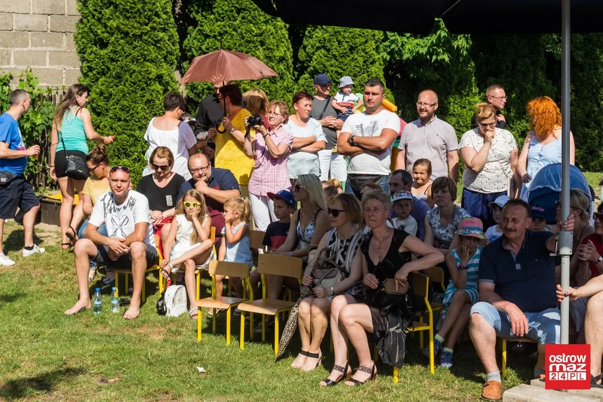 Dziewczynki zatańczyły z tatusiami. Piknik rodzinny w MP nr 1 (zdjęcia, wideo)