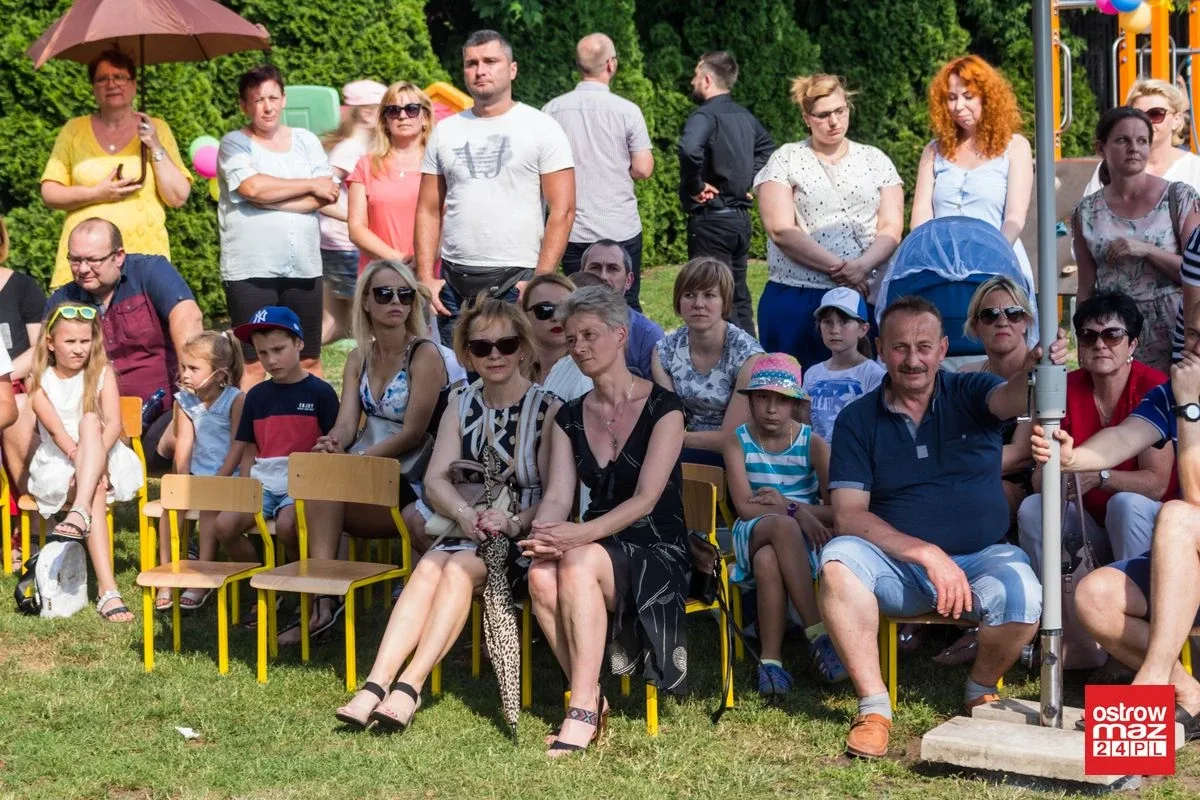 Dziewczynki zatańczyły z tatusiami. Piknik rodzinny w MP nr 1 (zdjęcia, wideo)
