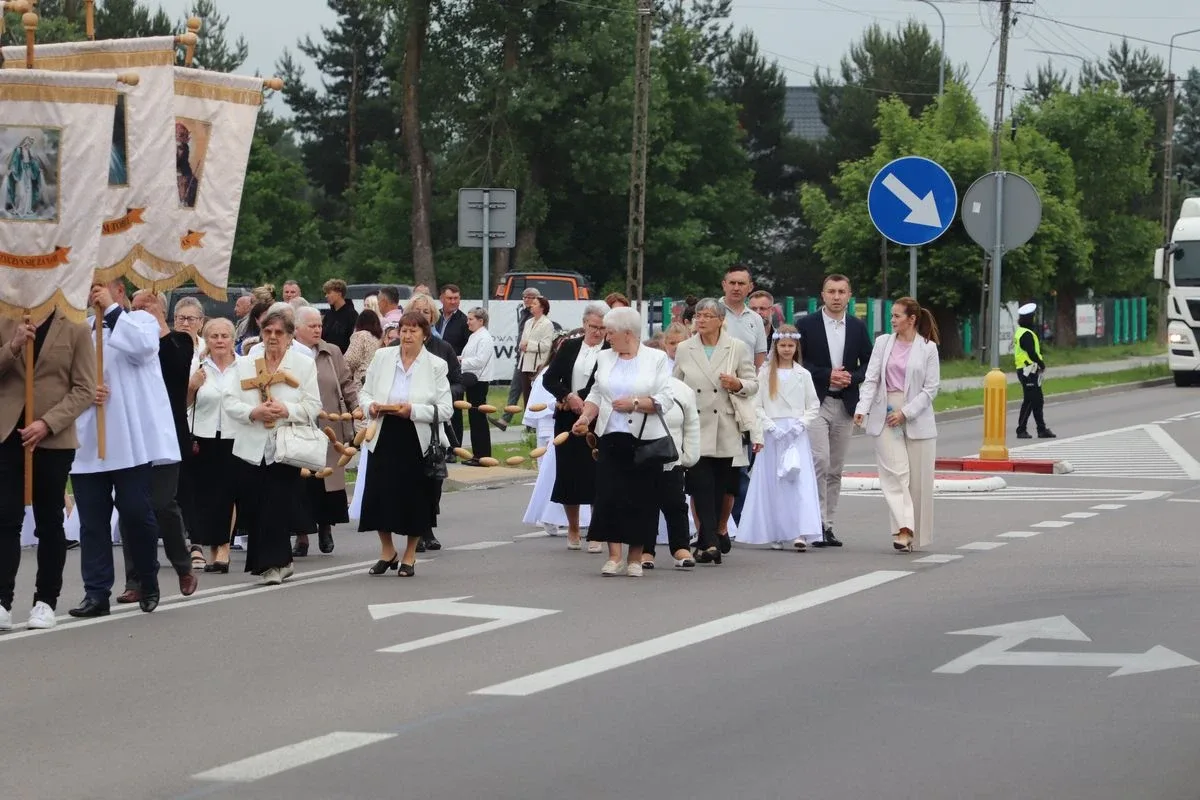 Procesja Bożego Ciała w parafii pw. Opatrzności Bożej (zdjęcia)