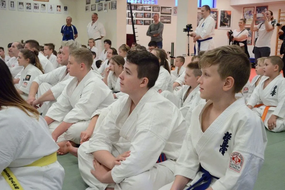 Legendarny shihan trenował ostrowskich karateków (zdjęcia)