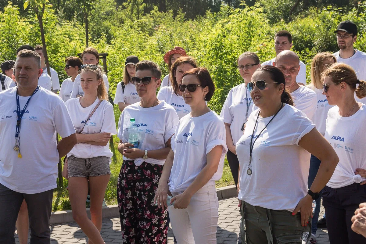 Sprzątanie w Światowym Dniu Ochrony Środowiska (zdjęcia, wideo)