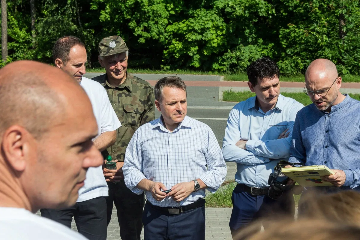 Sprzątanie w Światowym Dniu Ochrony Środowiska (zdjęcia, wideo)