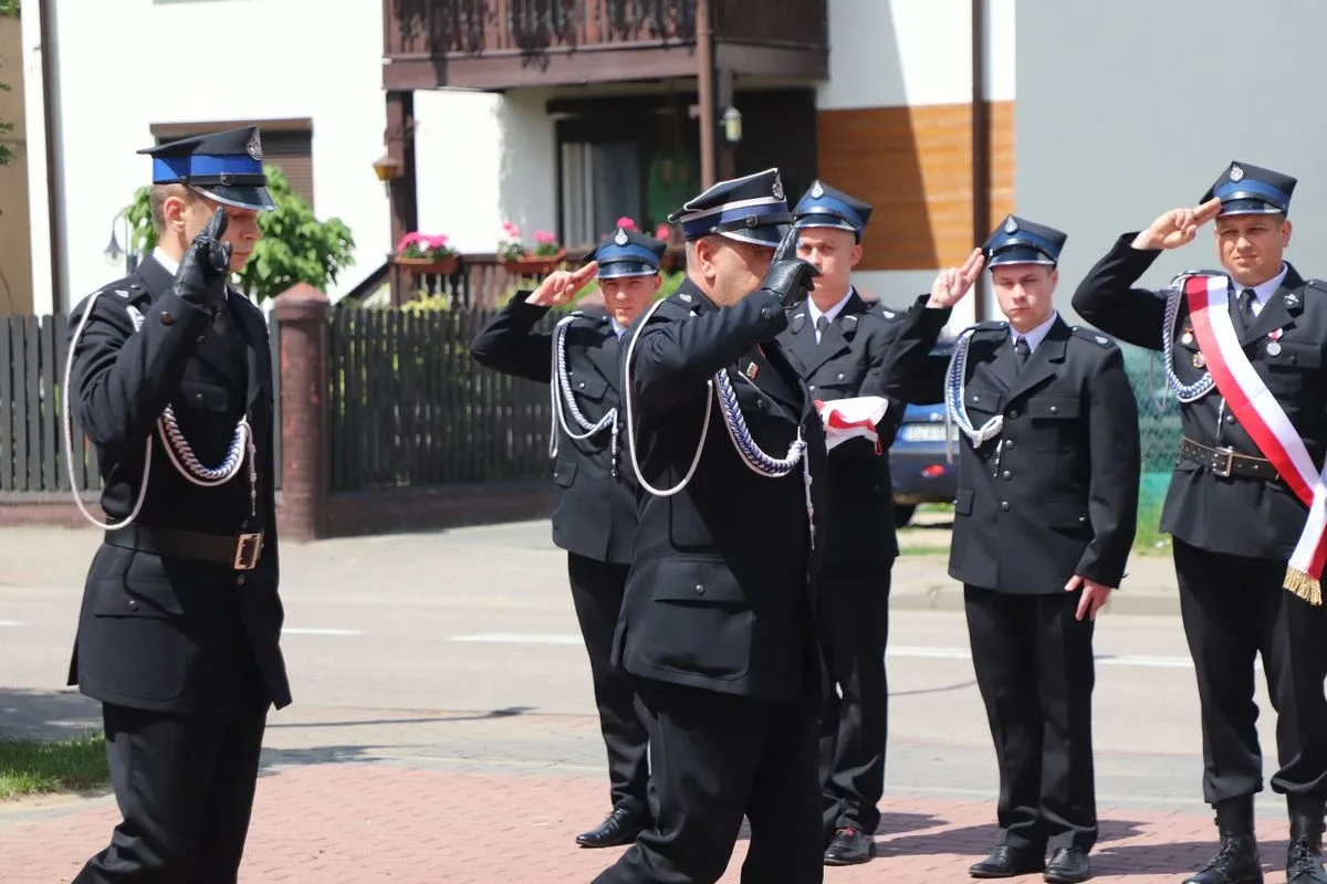 Wielkie święto druhów. Sto lat służby i nowy sztandar dla OSP Stary Lubotyń (zdjęcia, wideo)