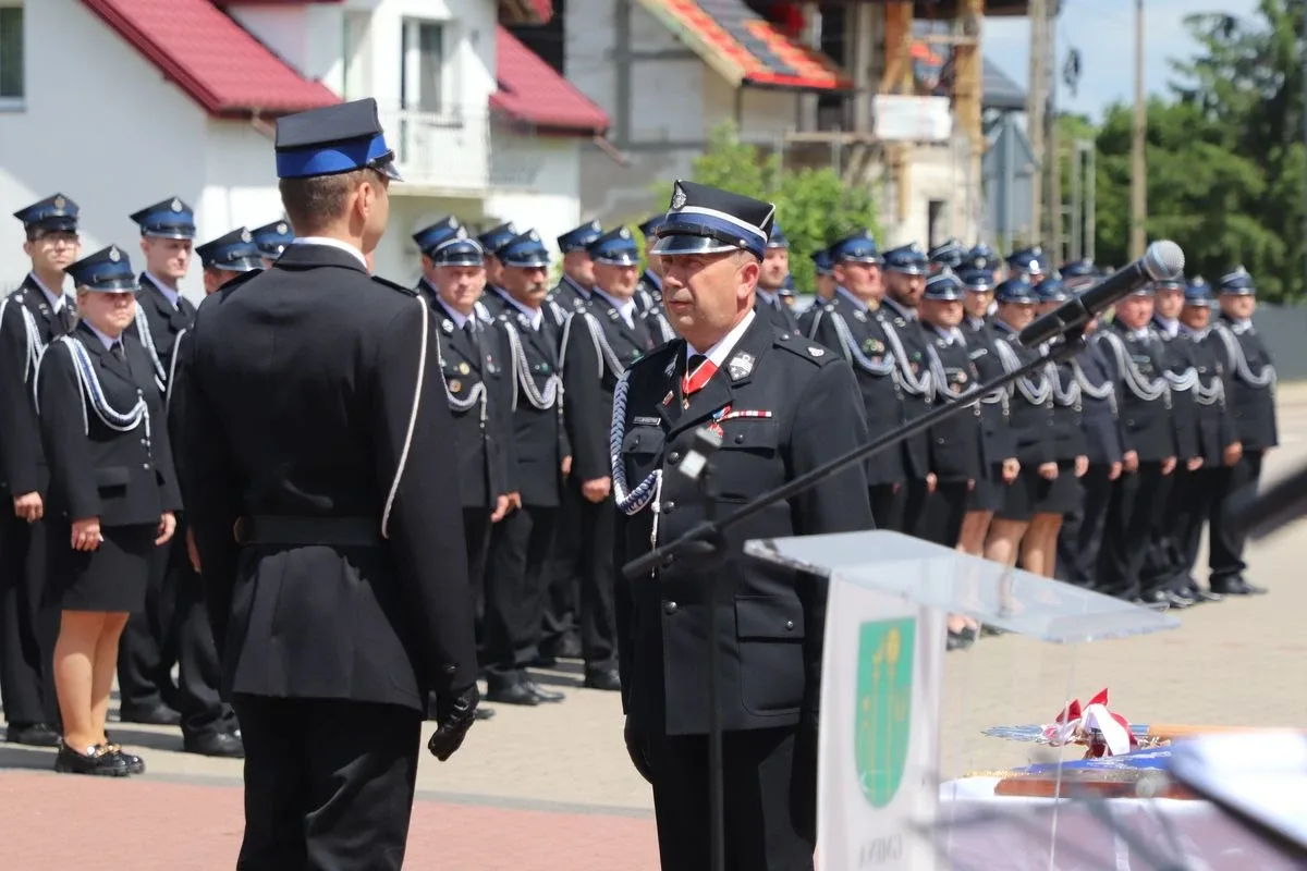 Wielkie święto druhów. Sto lat służby i nowy sztandar dla OSP Stary Lubotyń (zdjęcia, wideo)