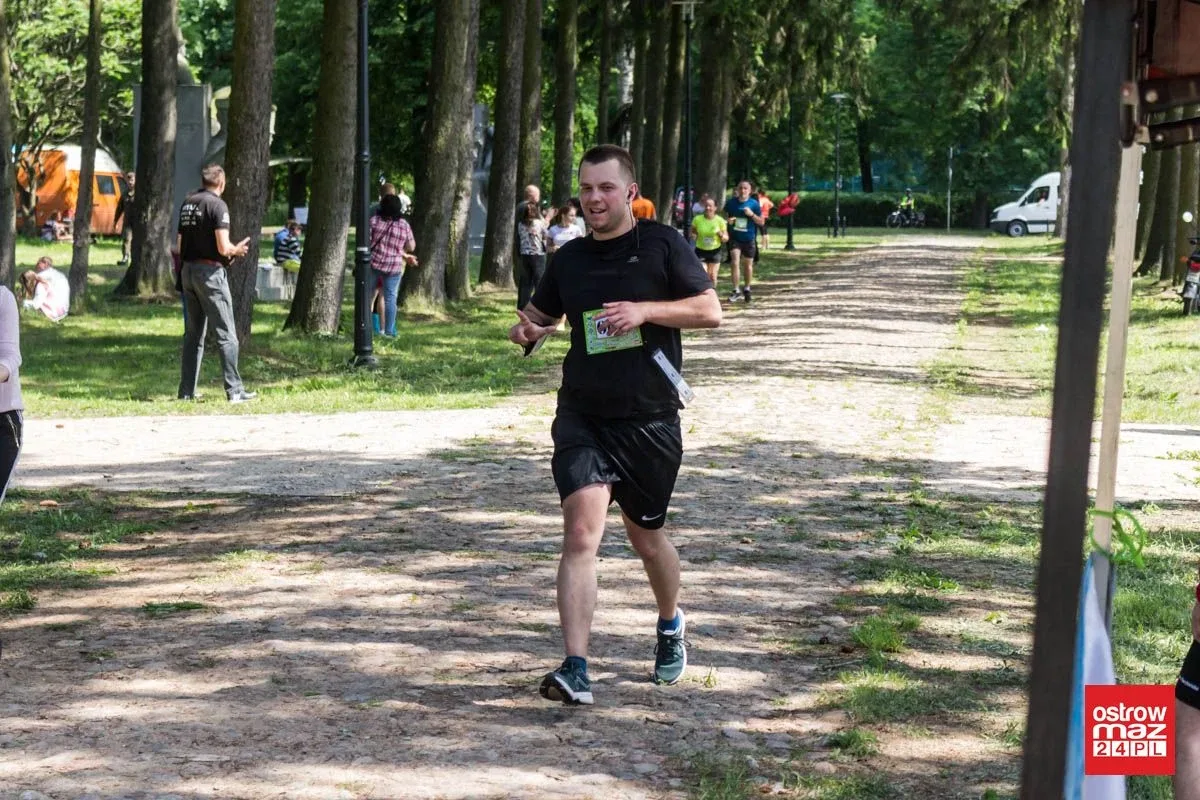 Świerdzewski najszybszy w biegu pamięci absolwentów SPP w Komorowie (zdjęcia, wideo)