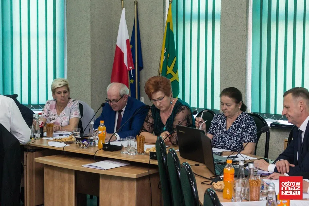 Wójt Waldemar Brzostek z absolutorium (zdjęcia, wideo)
