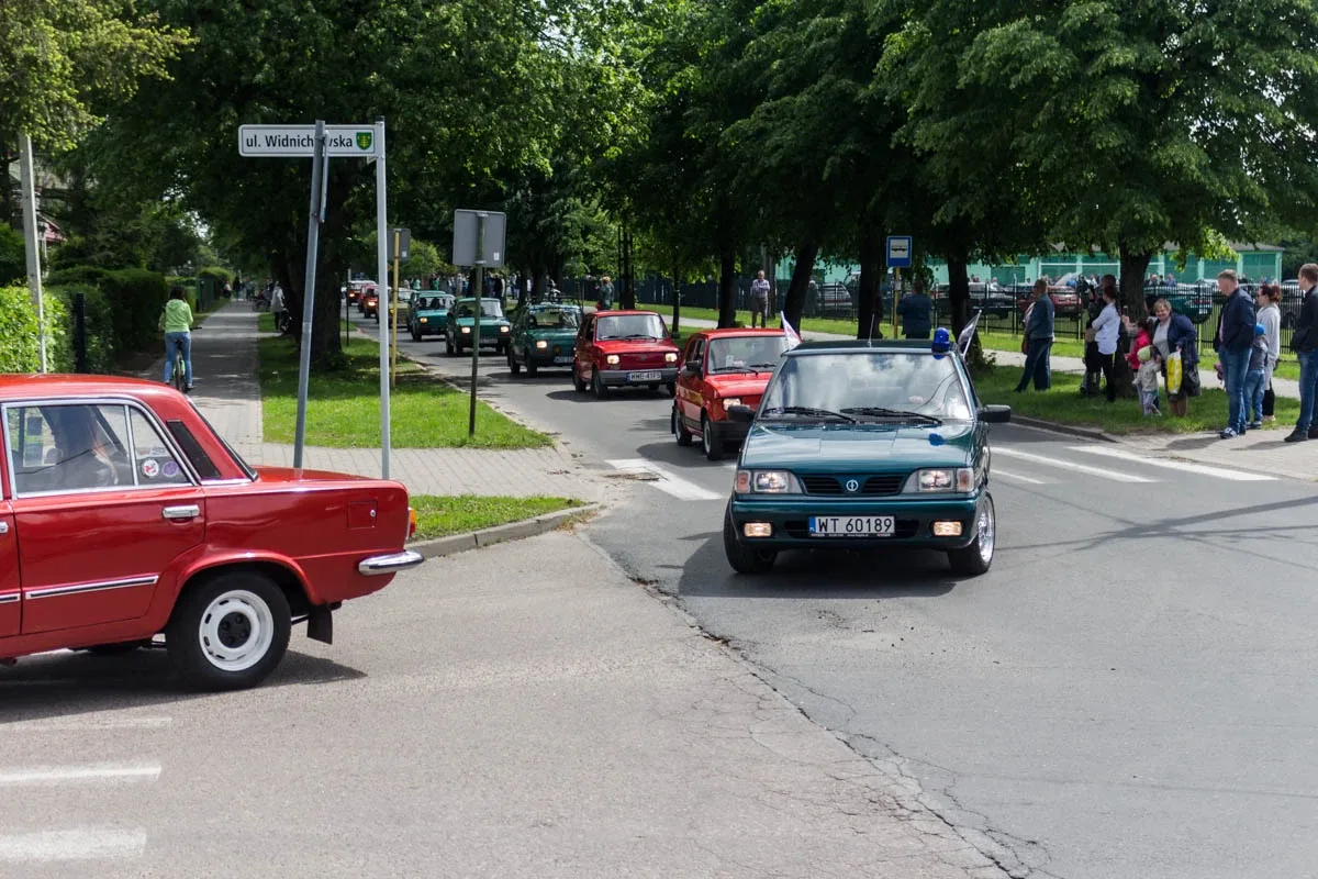 Zlot samochodów w Rubinku (zdjęcia, wideo)