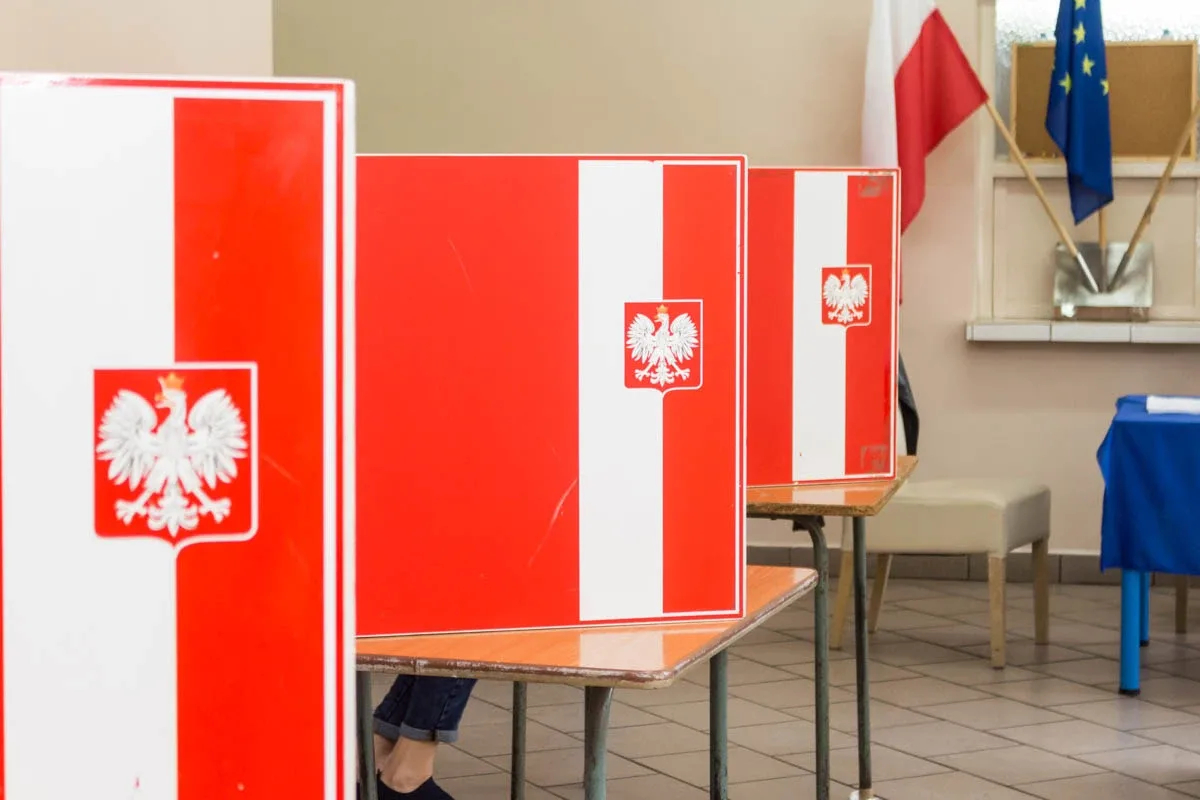 Trwają wybory. Mieszkańcy Ostrowi głosują, zagłosuj i ty (zdjęcia)
