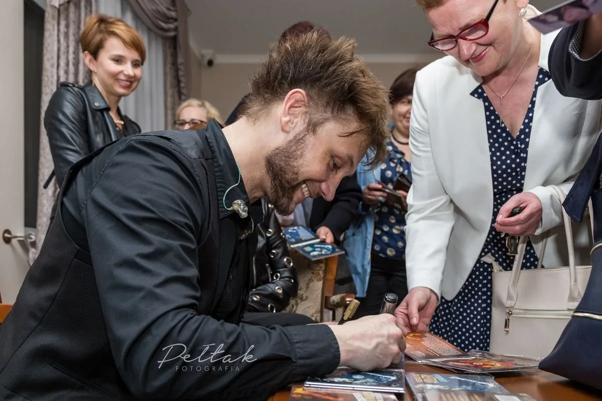 Magiczny głos zaczarował ostrowian. Grzegorz Wilk w Ostrowi Mazowieckiej (zdjęcia, wideo)