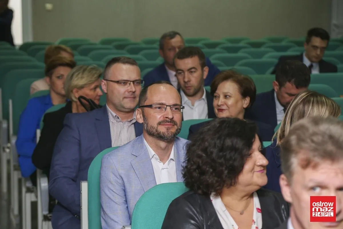 Ponad 4,6 mln zł na drogi dojazdowe do gruntów rolnych (zdjęcia)
