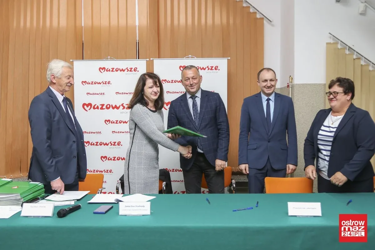 Ponad 4,6 mln zł na drogi dojazdowe do gruntów rolnych (zdjęcia)