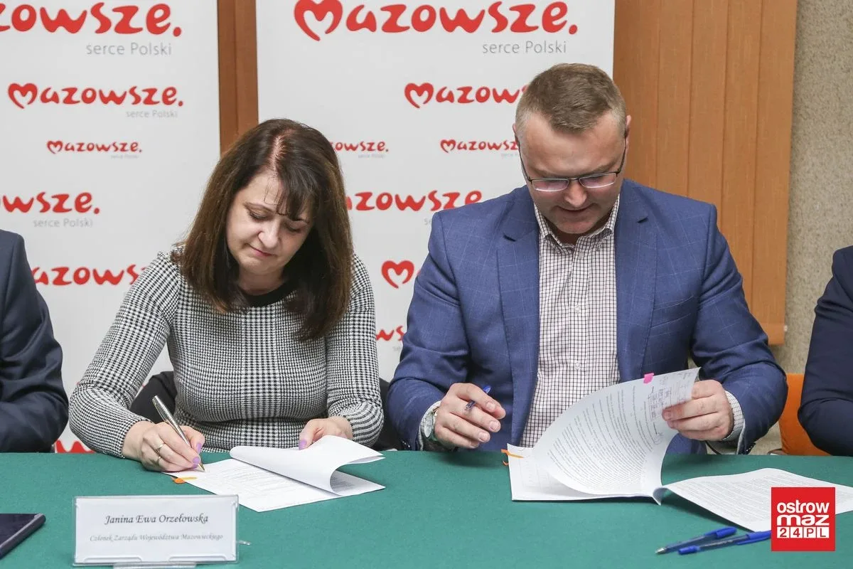 Ponad 4,6 mln zł na drogi dojazdowe do gruntów rolnych (zdjęcia)