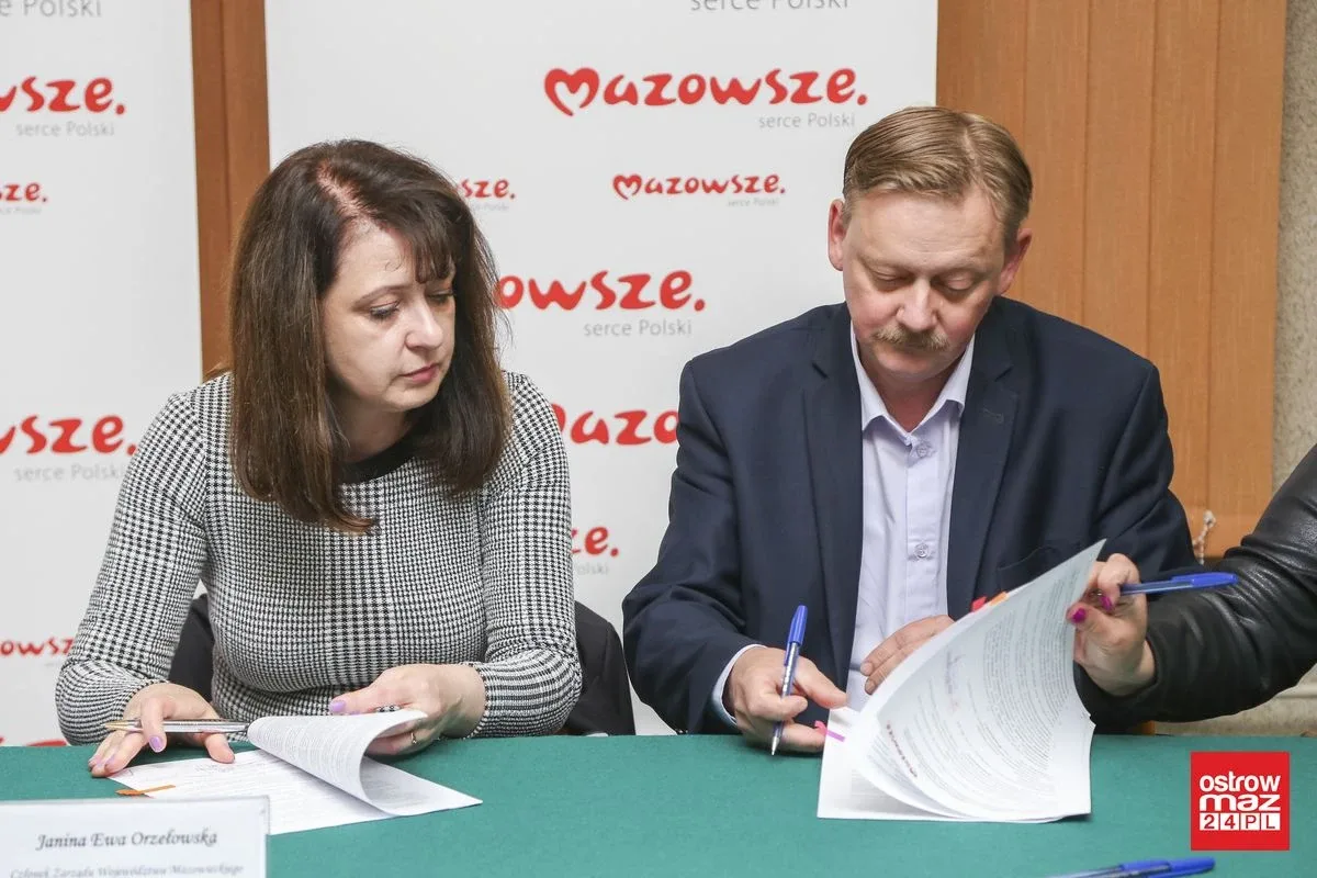 Ponad 4,6 mln zł na drogi dojazdowe do gruntów rolnych (zdjęcia)