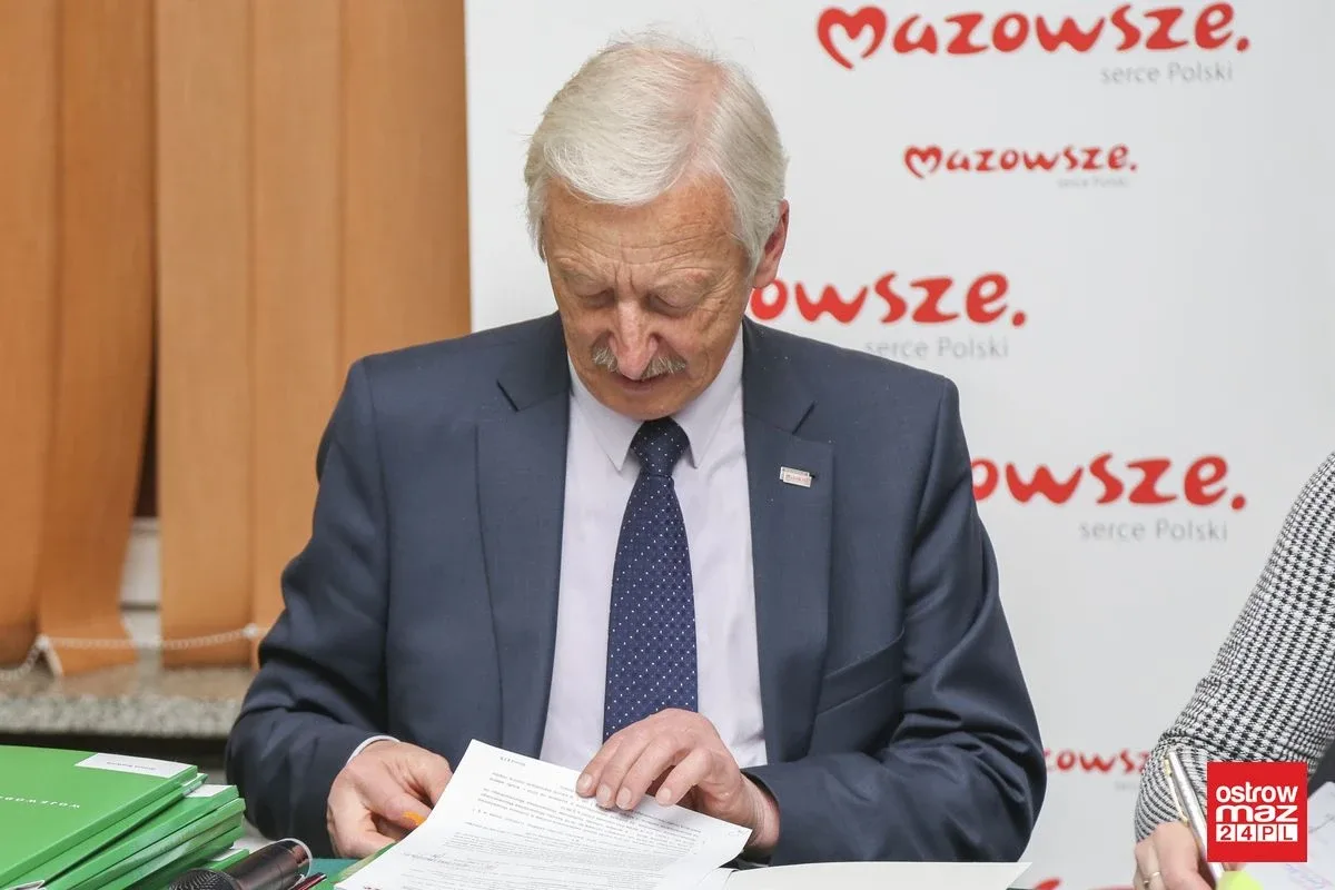 Ponad 4,6 mln zł na drogi dojazdowe do gruntów rolnych (zdjęcia)