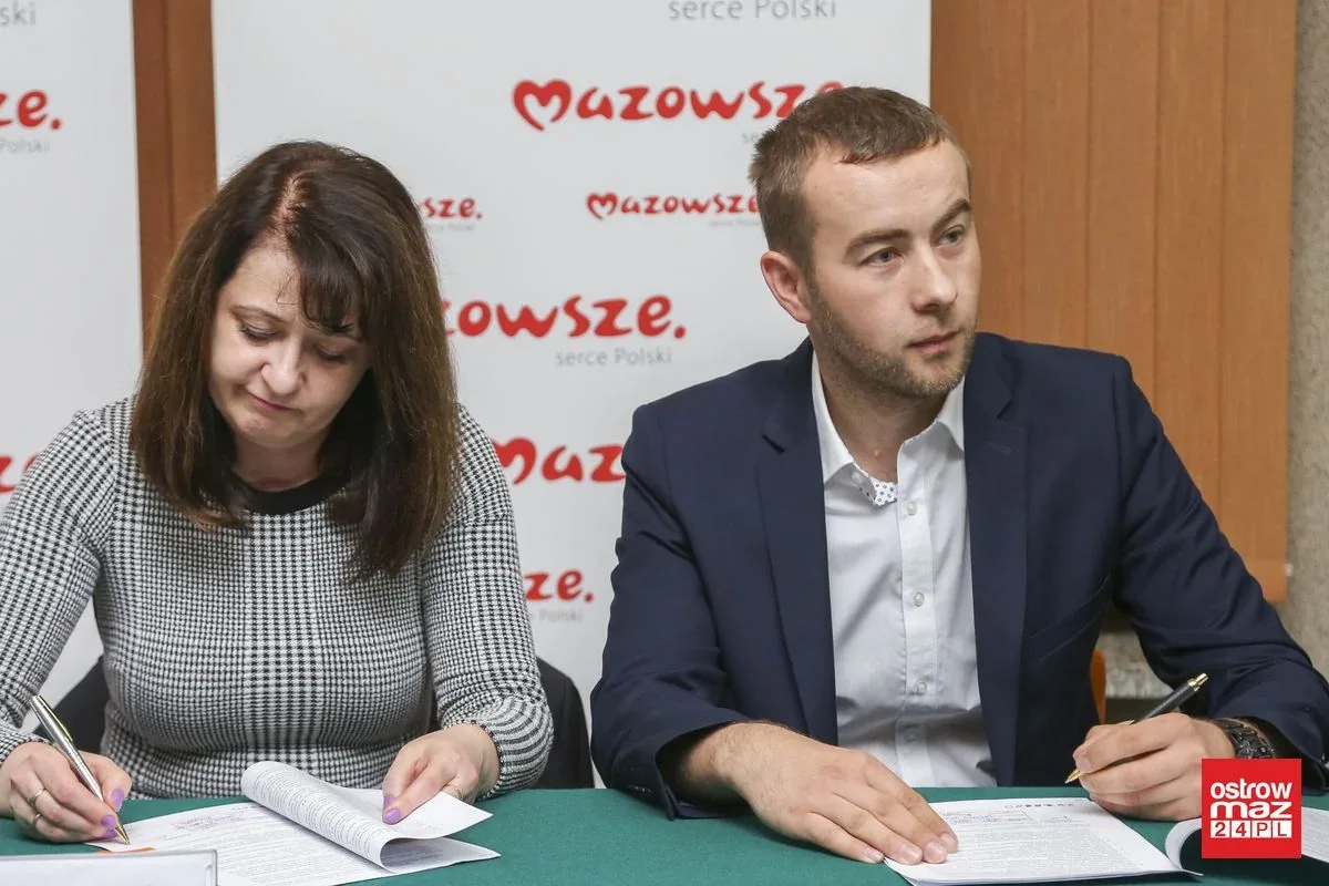 Ponad 4,6 mln zł na drogi dojazdowe do gruntów rolnych (zdjęcia)