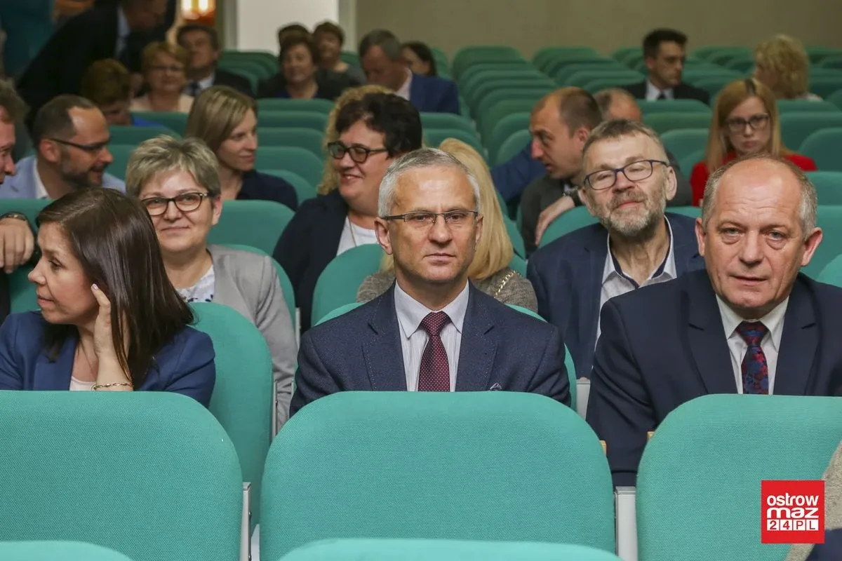Ponad 4,6 mln zł na drogi dojazdowe do gruntów rolnych (zdjęcia)